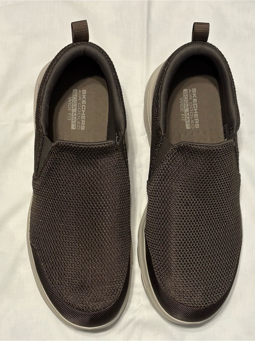 Skechers